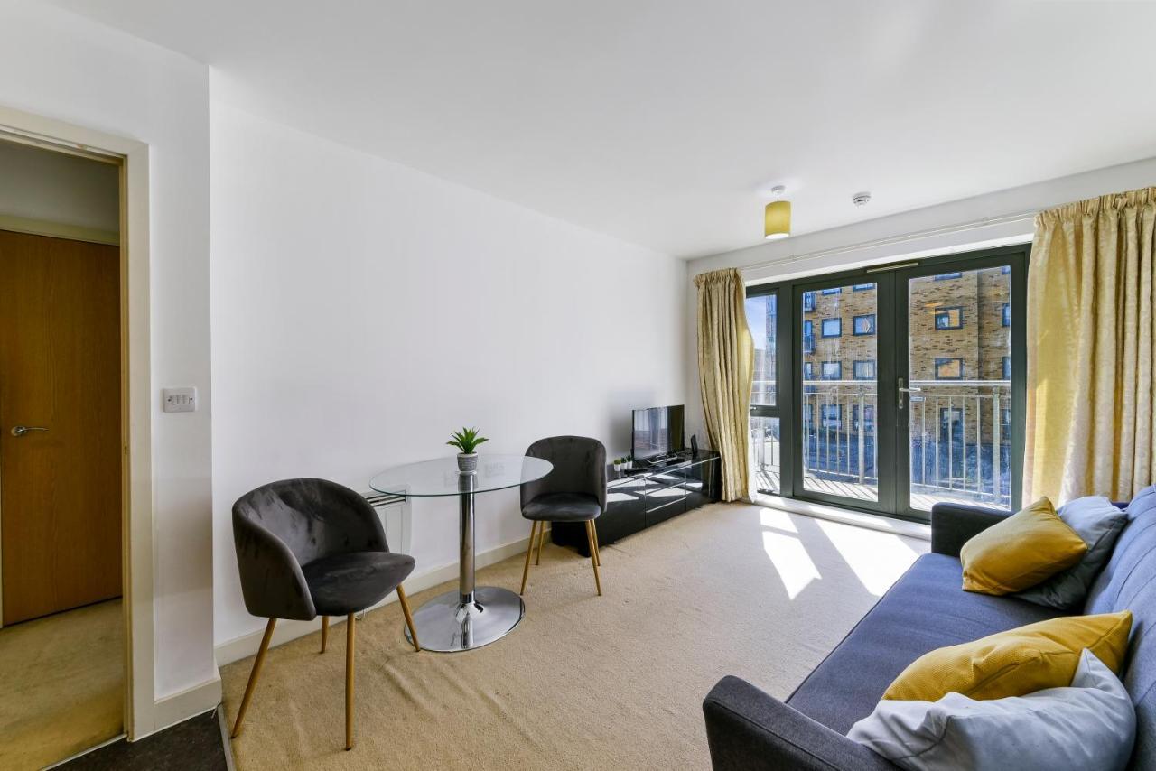 Luxe 1 Bed Flat 5 Mins To Stratford - Free Parking Lejlighed London Eksteriør billede