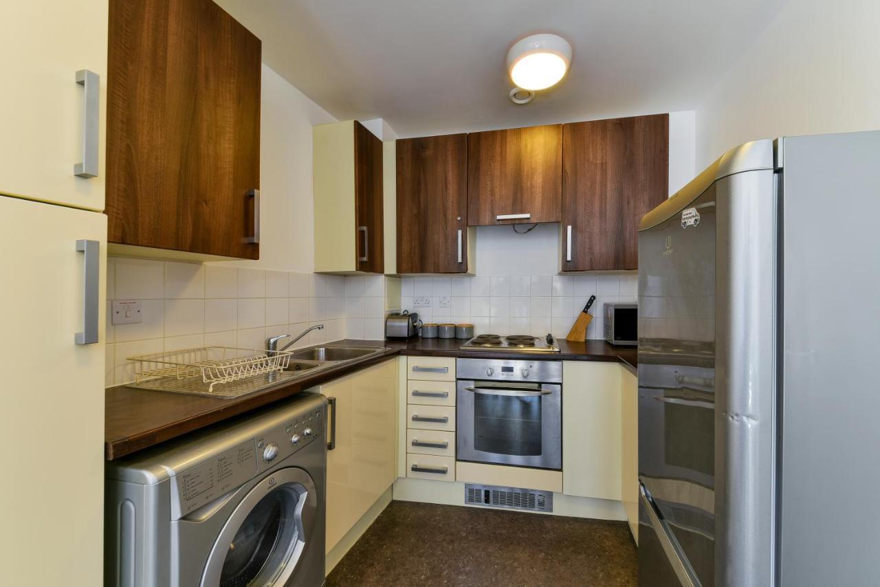 Luxe 1 Bed Flat 5 Mins To Stratford - Free Parking Lejlighed London Eksteriør billede