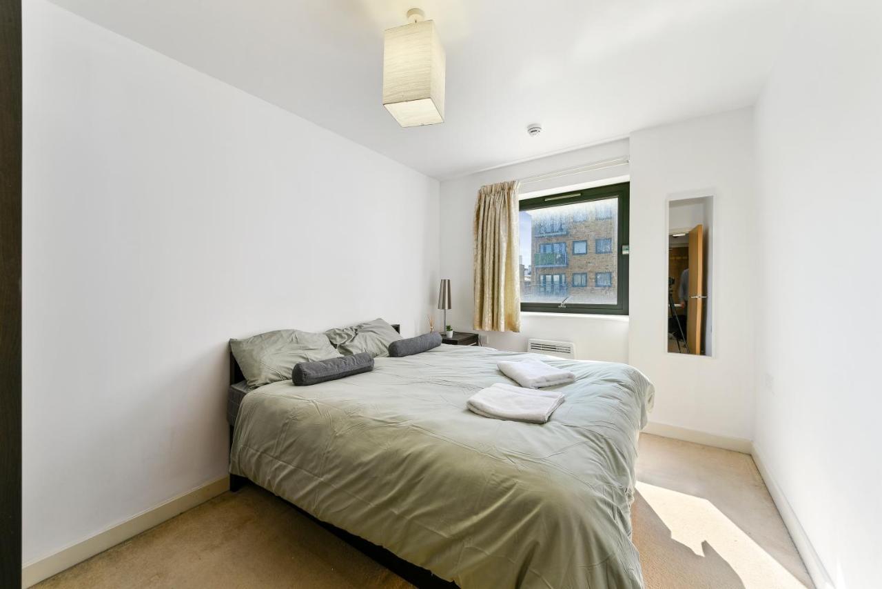 Luxe 1 Bed Flat 5 Mins To Stratford - Free Parking Lejlighed London Eksteriør billede